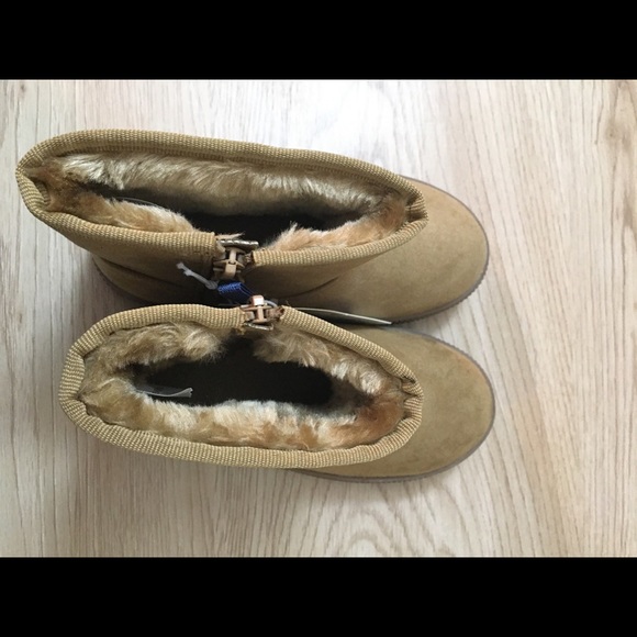 Cat & Jack Arias Winter boots - Picture 5 of 5